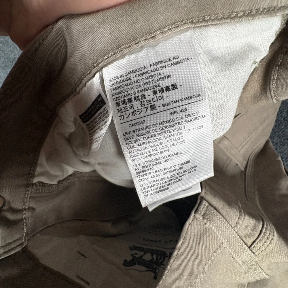 Levis all 38x30